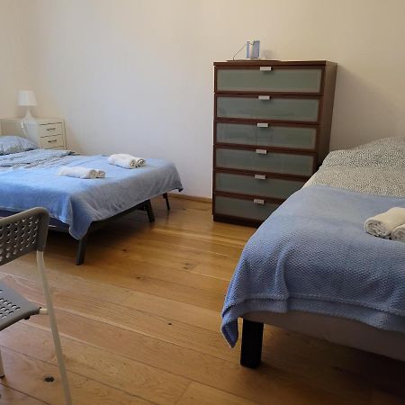 Appartamento 4 Pory Roku Łomianki Esterno foto