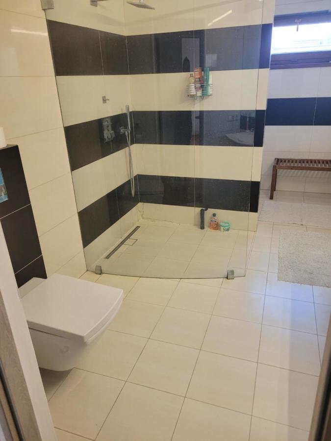 Appartamento 4 Pory Roku Łomianki Esterno foto