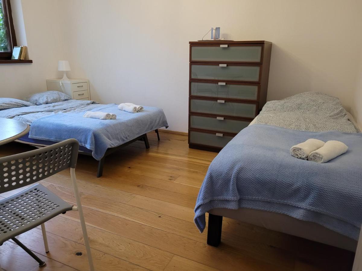 Appartamento 4 Pory Roku Łomianki Esterno foto